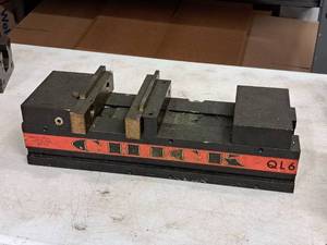 lot 40 image: Hydraulic Machine Vise - Chick QL6