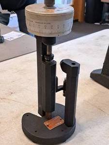 lot 30 image: Gauge - Browne & Sharpe Hite-icator 5830