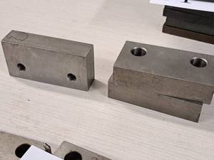 lot 90 image: Lot of (3) 4 Vise Jaws