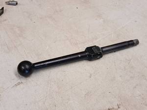 lot 106 image: 13 Machining Tool Handle