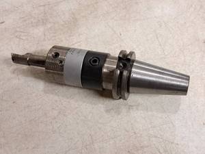 lot 124 image: 2-12 Milling Machine Tool Holder - MultiBore