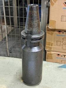 lot 144 image: 2-12 Milling Machine Tool Holder - Carboloy Systems