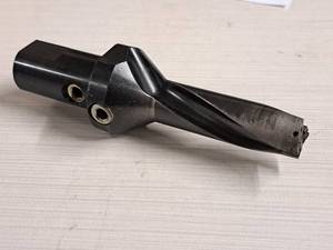 lot 158 image: 2 Indexable Drill Shank