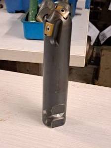 lot 167 image: 1-14 Indexable End Mill Tool - Ingersoll 16W1B1281R02 43744-F