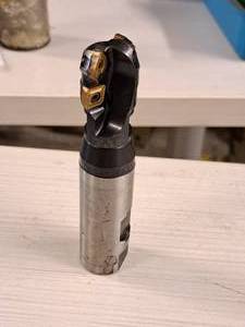 lot 169 image: Indexable End Mill Tool - Carboloy Systems K218.19-12-1.00-RE-26HA