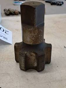 lot 206 image: 1-12-drive 4 Drill Taper Bit