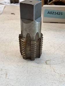 lot 202 image: 1-18-drive 2 Drill Taper Bit