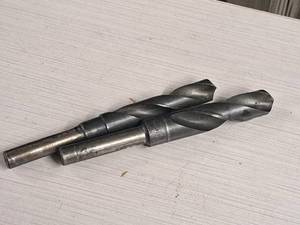 lot 220 image: Lot of (2) 12-drive Drill Bits  Dormer 4964HS, SKF 4364HSS