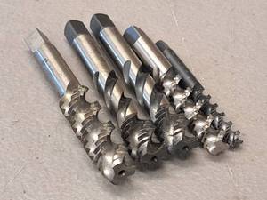 lot 254 image: Lot of (5) Drill Bits  Assorted