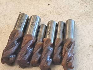 lot 261 image: Lot of (6) Roughing End Mill Bits  Assorted
