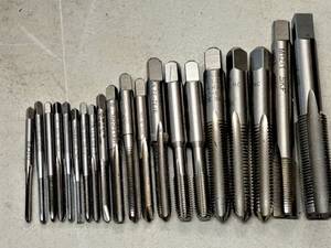 lot 304 image: Lot of (20) Threaded Taps  Assorted  Various Sizes and Dimensions