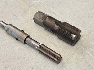 lot 306 image: Lot of (2) Threaded Taps  Assorted  Various Sizes and Dimensions