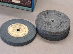 lot 344 image: Lot of (4) 6 Grinding Wheels