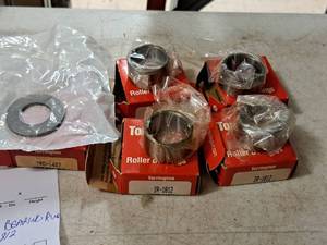 lot 365 image: Torrington Roller Bearing Ring IR-1812 (x4) and Rustban Ring TRO-1427 (x1) (New )