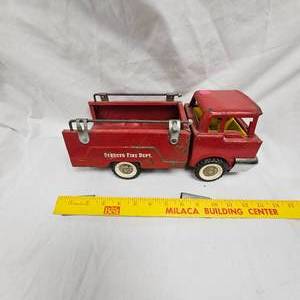 lot 7 image: Classic Original Structo C.O.E. Fire Dept Engine Truck