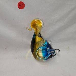 lot 48 image: FM Konst Glas Swedish Art Glass Paperweight, 5 T