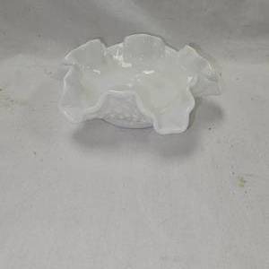 lot 49 image: 1980s Fenton Ruffle Edge Hobnail White Milk Glass BonBon bowlCandy Dish