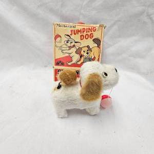 lot 52 image: Clasic 1940s-50s Toppy Frisky Puppy Mechanical Toay wbox, Very Nice