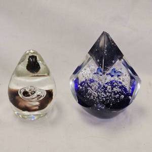 lot 59 image: Glass Pyramid Flying Fish Paperwights(chipped) and Web Corbett Paperweight