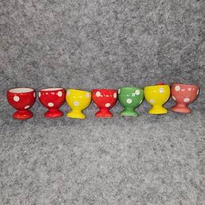 lot 72 image: Ceramic Polka Dot, Set of 7 Boiled Egg Holders