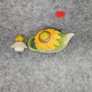 lot 73 image: Vintage Seymour Mann 1991 Sunflower Tea Pot Hand Painted Minature, 3 12T, 4 12 W at Handle