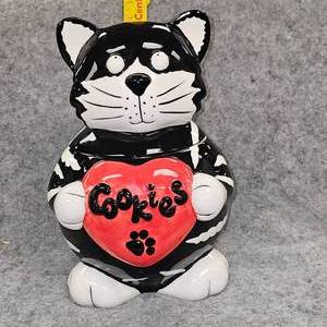 lot 86 image: Burton and Burton Chester the Cat with Heart Ceramic Cookie Jar, Like New, 11 T