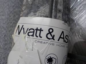 lot 49 image: Wyatt and Ash Machine Washable 24 x...