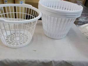 lot 58 image: 8 Laundry Baskets...