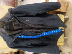 lot 74 image: Weather Proof size Large jacket - n...