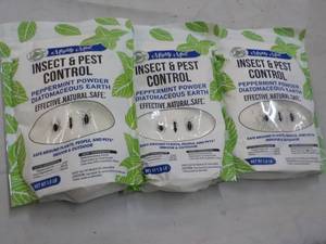 lot 78 image: 3 ct Mighty Mint Insert and Pest Co...