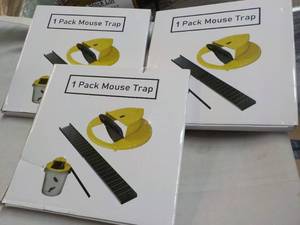 lot 84 image: 3 ct Mouse Traps...