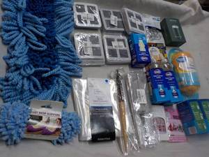 lot 143 image: Random Lot of New Overstock...