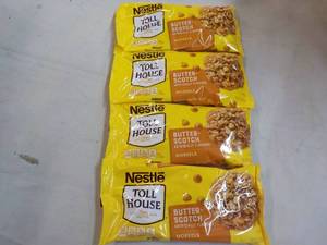 lot 249 image: 4 ct Nestles 11 oz bags Toll House...