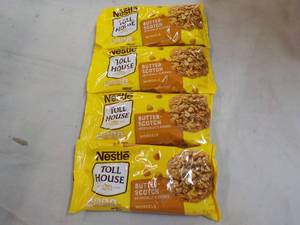 lot 256 image: 4 ct Nestles 11 oz bags Toll House...