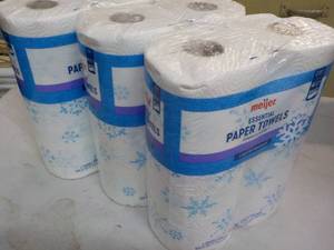 lot 267 image: 6 Rolls Meijer 2 Ply Paper Towels...