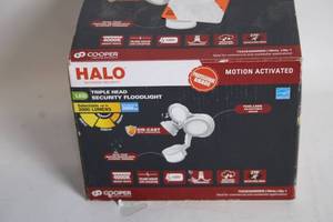 lot 4 image: Halo LED Triple Head Security Floodlight with Motion Sensor