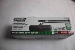 lot 15 image: Universal Hardware Heavy Duty Residential Door Closer Size 3 in Matte Black