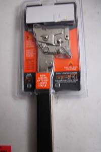 lot 24 image: Tool-Free Quick Jam Release Heavy-Duty Stapler by Paslode