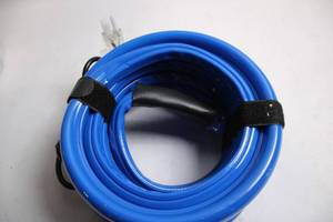 lot 56 image: Vevor 33Ft Freeze Resistant Roof Heat Cable