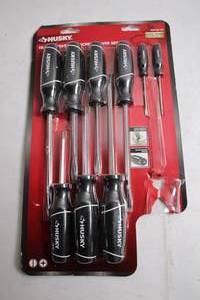 lot 61 image: Husky 10-Piece Magnetic Screwdriver Set