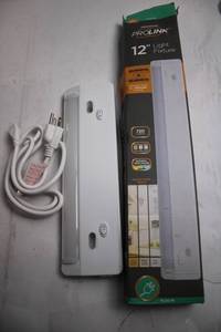 lot 92 image: 12-inch Prolink Light Fixture with Power Cord