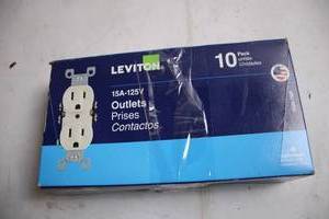 lot 256 image: 10-Pack Leviton 15A-125V Electrical Outlets