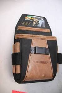 lot 262 image: Firm Grip Carpenter Tool Pouch