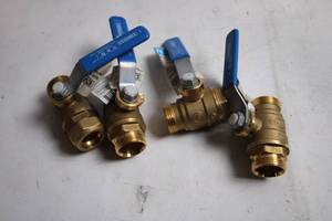 lot 344 image: Set of 3 Brass Ball Valves with Blue Levers