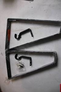 lot 348 image: Set of 2 Heavy-Duty Metal Wall Shelf Brackets