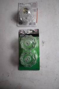 lot 362 image: Set of 3 Glass Faucet Handles