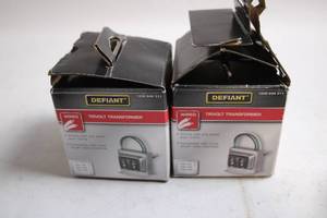 lot 363 image: Set of 2 Defiant Wired TriVolt Doorbell Transformers