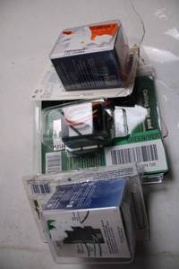 lot 379 image: Lot of 3 Hunter Ceiling Fan and Light Controls