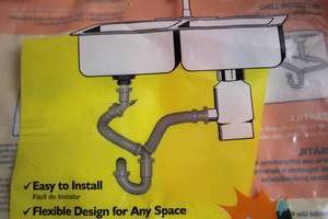 lot 389 image: Coflex Drain Trap Assembly with Flexible Design