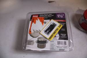 lot 488 image: Oatey 1 12 Bath Waste and Overflow Half Kit with Brushed Nickel Finish